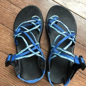 Size 7 blue Chaco Sandals